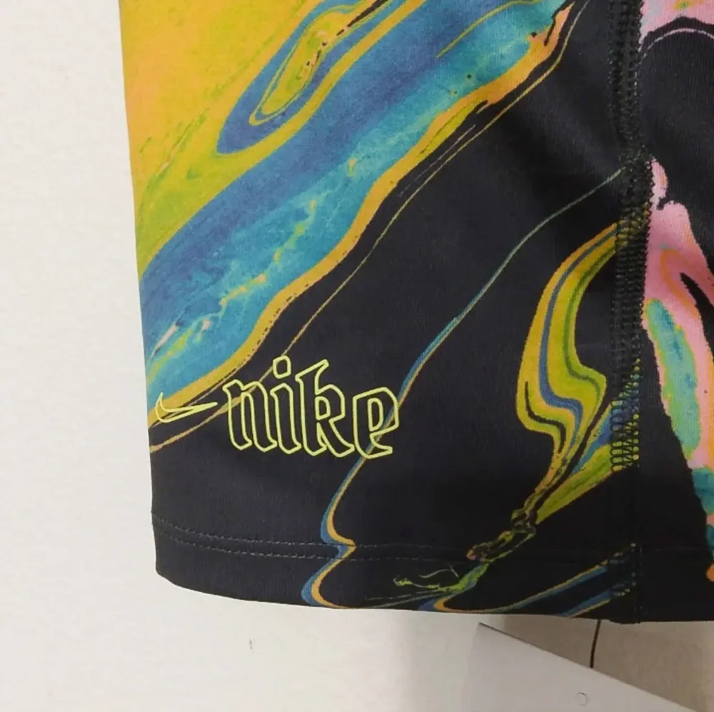 Nike Dri-Fit Cropped Marble Abstract Print Sports Bra Crop Top Athletic Yoga